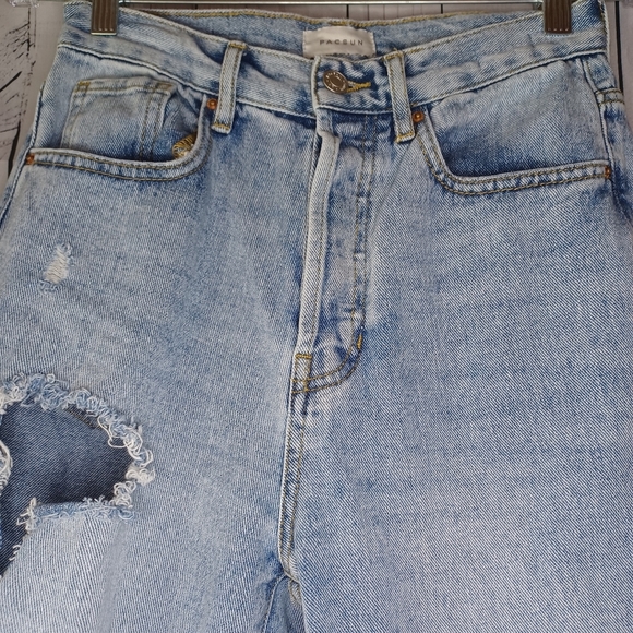PacSun Destroyed Light Wash Denim Dad Jeans - Picture 8 of 13